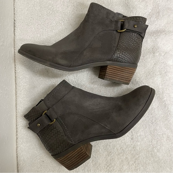 Market & Spruce Zaharia Bootie - Picture 1 of 9